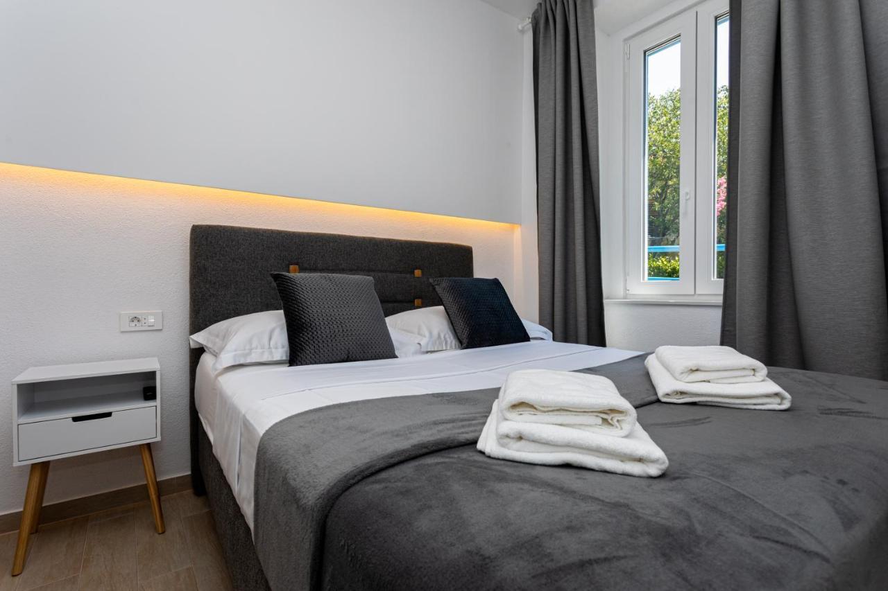 Apartments San Leopoldo Crikvenica Bagian luar foto