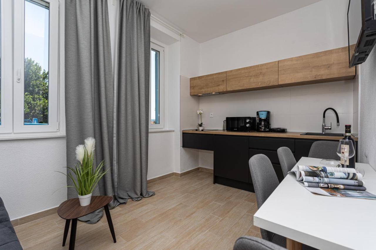 Apartments San Leopoldo Crikvenica Bagian luar foto